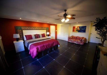 Book 7 days is 6 days pay at Amazonia Curacao