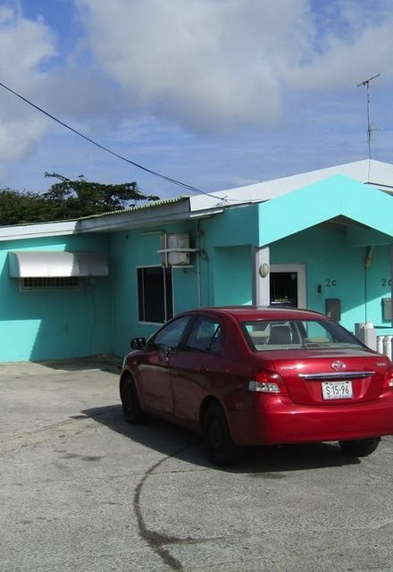 CURACAO MAKELAAR 
